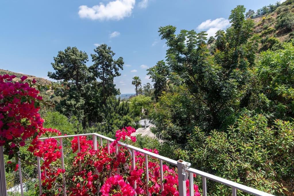 Stunning Hollywood Midcentury Modern-Views-Best Location! ลอสแอนเจลิส ภายนอก รูปภาพ
